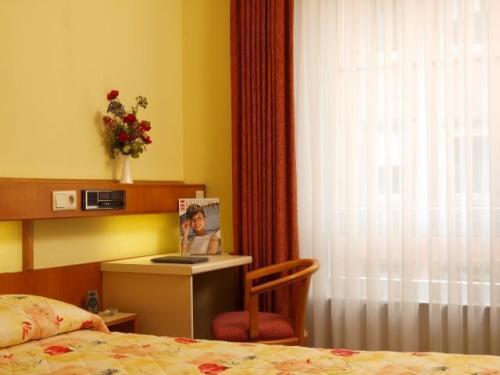 Hotel Zurich Luxemburgo Habitación foto